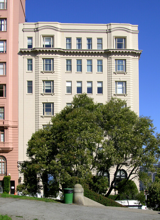 2000 Washington St in San Francisco, CA - Building Photo