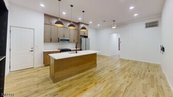 155 Midland Ave in Kearny, NJ - Building Photo