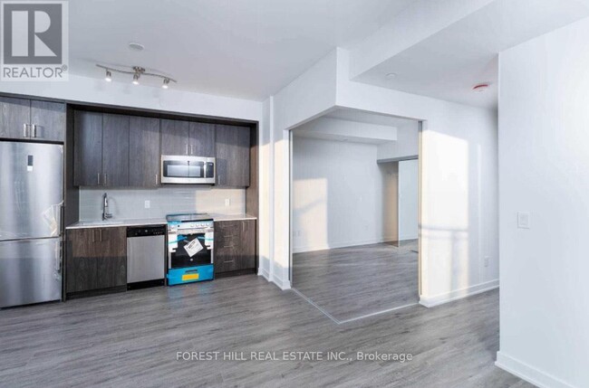 1-801 Cardiff Rd in Toronto, ON - Building Photo - Building Photo