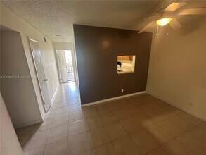 1700 NW 58th Terrace in Sunrise, FL - Building Photo - Building Photo