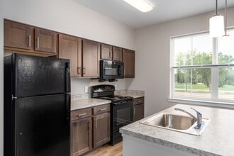 Woodland Gardens II in Baltimore, MD - Building Photo - Interior Photo