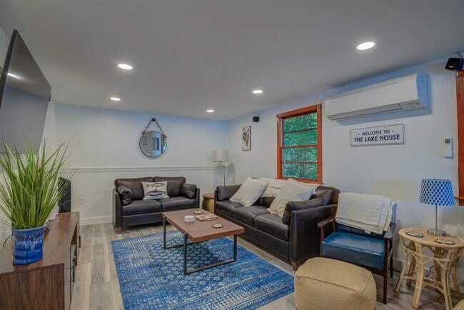 7 Sunset Rd in Raymond, ME - Building Photo - Building Photo