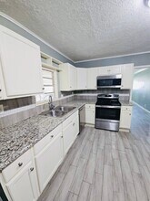 250 Stephenson Dr in Vidor, TX - Building Photo - Building Photo