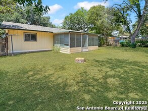 4242 Eagle Nest Dr in San Antonio, TX - Building Photo - Building Photo