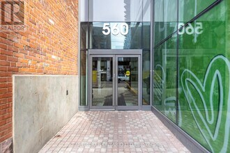 560 King St W in Toronto, ON - Building Photo - Building Photo