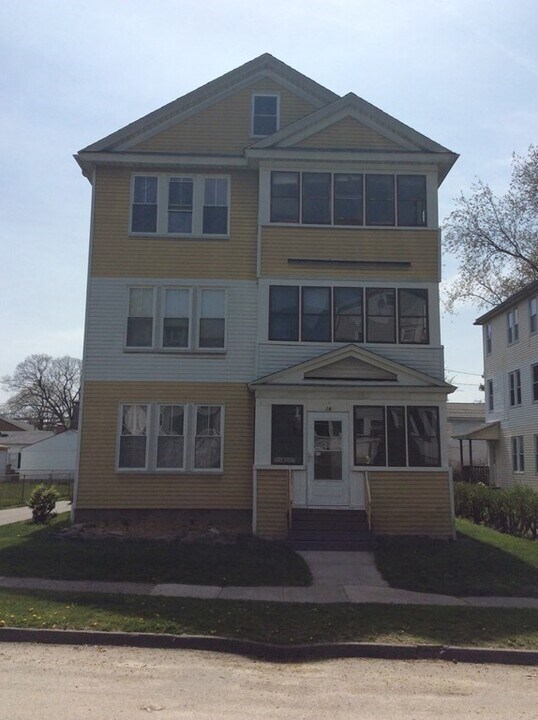 26 Fairfax Rd, Unit 3 in Worcester, MA - Building Photo