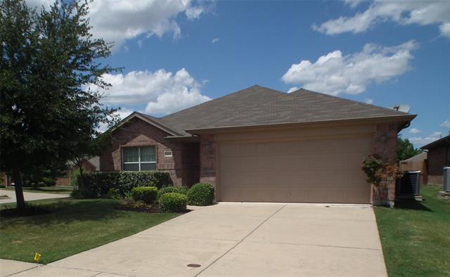 519 Creekside Dr in Princeton, TX - Building Photo