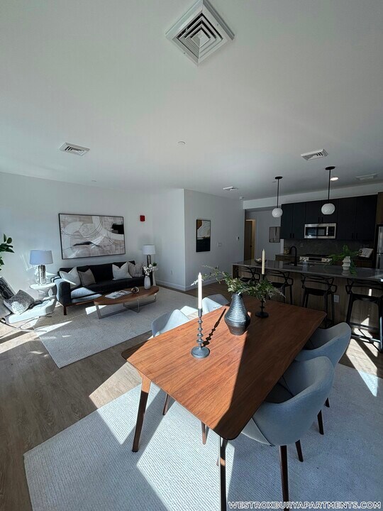 199 Gardner St in Boston, MA - Building Photo