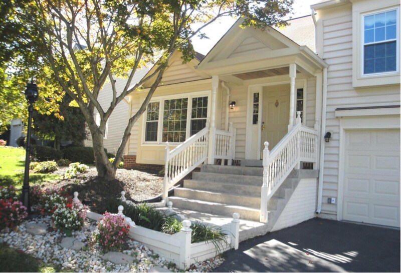 12324 Knightsbridge Dr in Woodbridge, VA - Foto de edificio