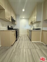 9012 Eames Ave in Los Angeles, CA - Building Photo - Building Photo