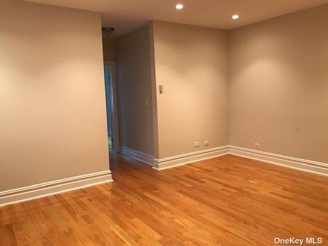 109-20 Queens Blvd in Queens, NY - Building Photo - Building Photo
