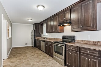 2425 Sparks Rd in Augusta, GA - Building Photo - Building Photo