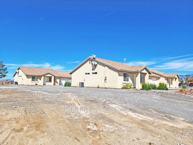 600 San Lorenzo St in Pahrump, NV - Building Photo - Building Photo