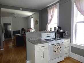 2711 N Magnolia Ave in Chicago, IL - Building Photo - Building Photo