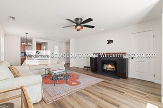 5943 Main Ave in Orangevale, CA - Building Photo - Building Photo