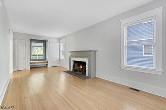 9 Red Rd in Chatham, NJ - Building Photo - Building Photo