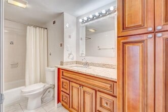 7520 Hornwood Dr in Houston, TX - Building Photo - Building Photo