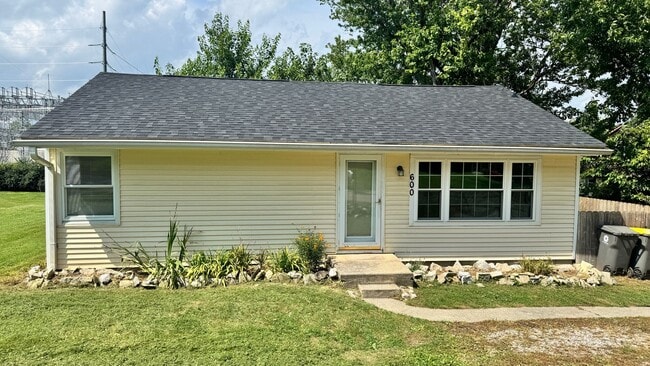 property at 600 W Cherokee Dr