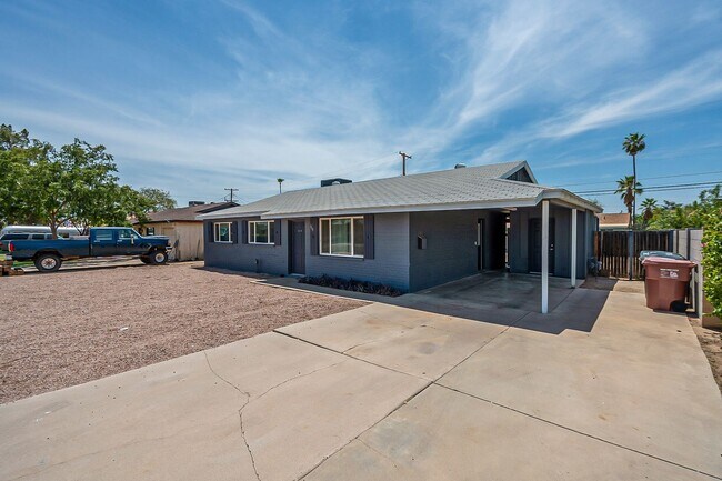 property at 7519 E Fillmore St