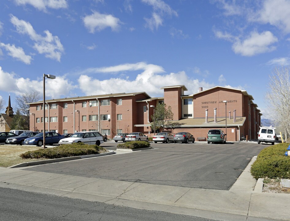 Crestview Apartments in Colorado Springs, CO - Building Photo