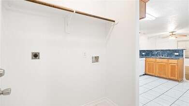 11827 Cape Hyannis Dr in Houston, TX - Building Photo - Building Photo