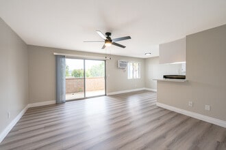 Northview Terrace in Montebello, CA - Foto de edificio - Interior Photo