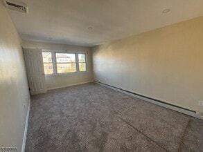 220 Coolidge St in Linden, NJ - Building Photo - Building Photo