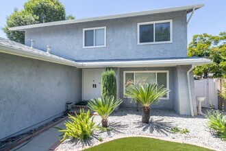 10611 Jordan Ave in Los Angeles, CA - Building Photo - Building Photo