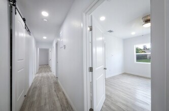 501 Magnolia Ave in Bakersfield, CA - Foto de edificio - Building Photo