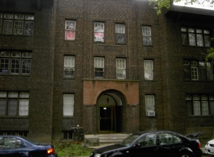 5800-5866 Maeburn Rd in Pittsburgh, PA - Foto de edificio