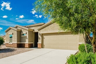 7442 W Calle Colado in Tucson, AZ - Building Photo - Building Photo