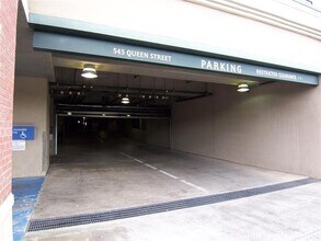 545 Queen St in Honolulu, HI - Building Photo - Building Photo