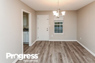 180 S Barbara Ln in Austell, GA - Foto de edificio - Building Photo