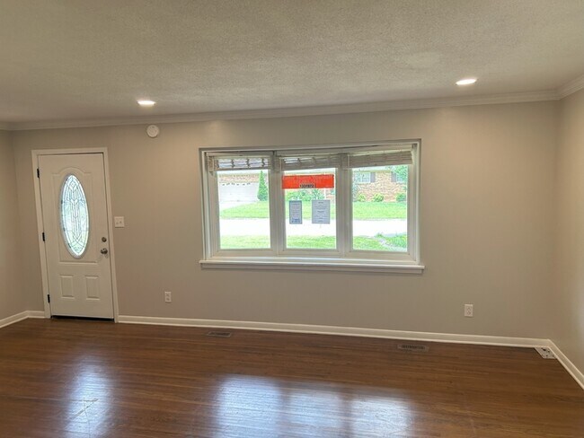 2109 Villaret Dr SW in Huntsville, AL - Building Photo - Building Photo