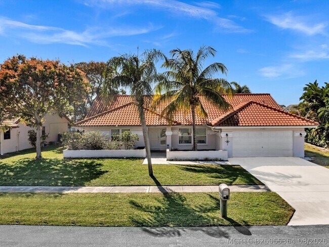 9393 Laurel Green Dr