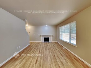 7613 188th St Ct E in Puyallup, WA - Foto de edificio - Building Photo