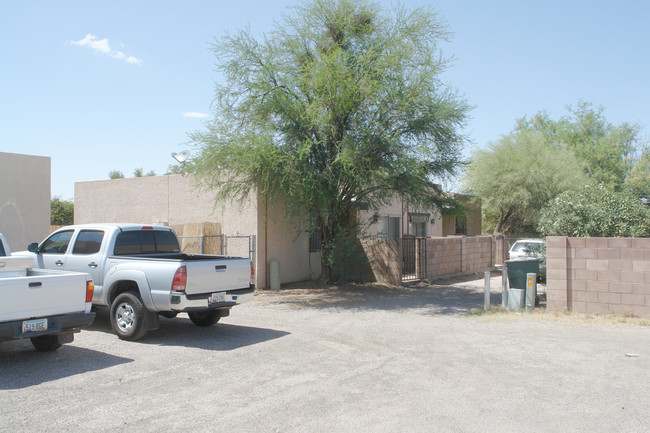 1251-1259 E Halcyon Rd in Tucson, AZ - Foto de edificio - Building Photo