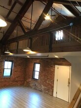 464 Pratt Street Ext, Unit 303 in Meriden, CT - Foto de edificio - Building Photo