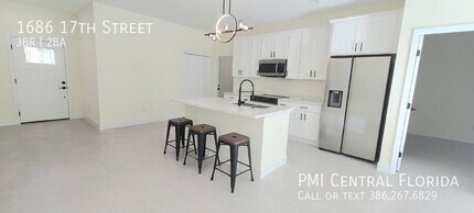 1686 17th St in Orange City, FL - Building Photo - Building Photo