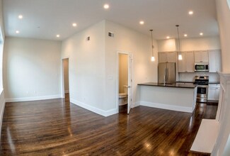 9 New St in Boston, MA - Building Photo - Building Photo