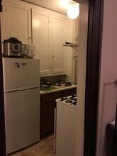 741 Melrose Ave, Unit apt. # 9 in Iowa City, IA - Building Photo - Building Photo