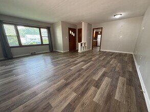 1729 W Iles Ave in Jerome, IL - Building Photo - Building Photo