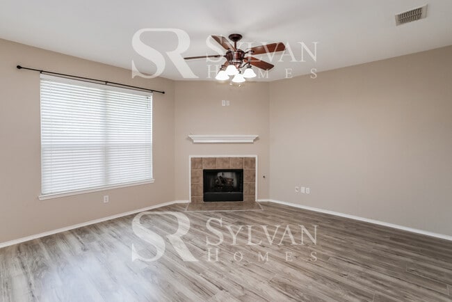 4805 Carrotwood Dr in Fort Worth, TX - Building Photo - Building Photo