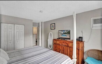 3000 Riomar St, Unit 709 in Fort Lauderdale, FL - Building Photo - Building Photo