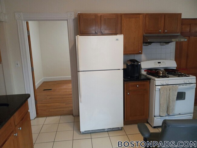 190 Highland St in Boston, MA - Building Photo - Building Photo