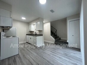 1230 S Jackson St in Junction City, KS - Building Photo - Building Photo