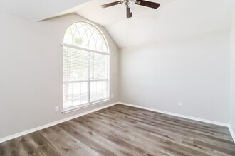 846 Mill Creek Cir in Lancaster, TX - Building Photo - Building Photo