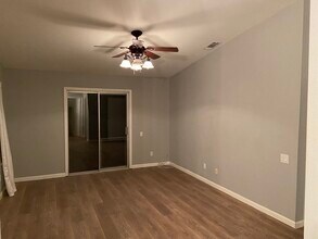 1307 Rice Ln in Roseville, CA - Building Photo - Building Photo