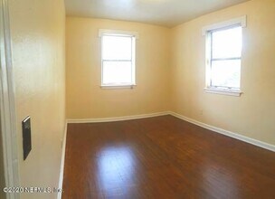 809 McDuff Ave S-Unit -2 in Jacksonville, FL - Foto de edificio - Building Photo