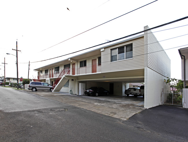 1618 Aupuni St in Honolulu, HI - Building Photo - Building Photo